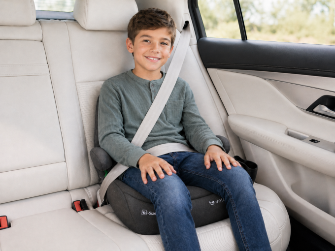 Бустер VELANO Gravo i-Size 125–150 см, ISOFIX + підстаканник, grey